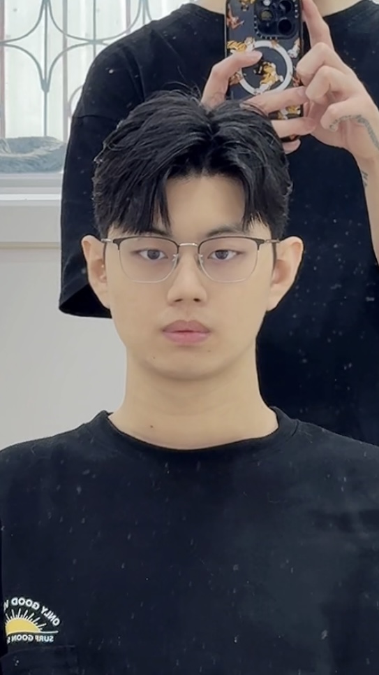 髮型師小歐作品｜新竹韓式男生燙髮專家・韓系自然波紋手棒燙｜S.NO 空間共享沙龍 新竹｜新竹韓式剪髮 髮流調整